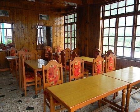 Hotel Him Parvat Manāli Екстериор снимка