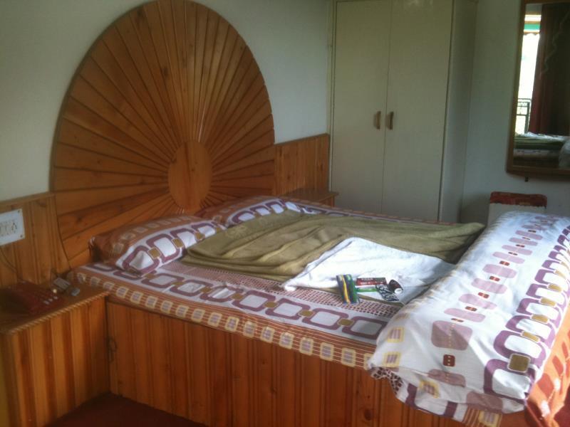 Hotel Him Parvat Manāli Екстериор снимка